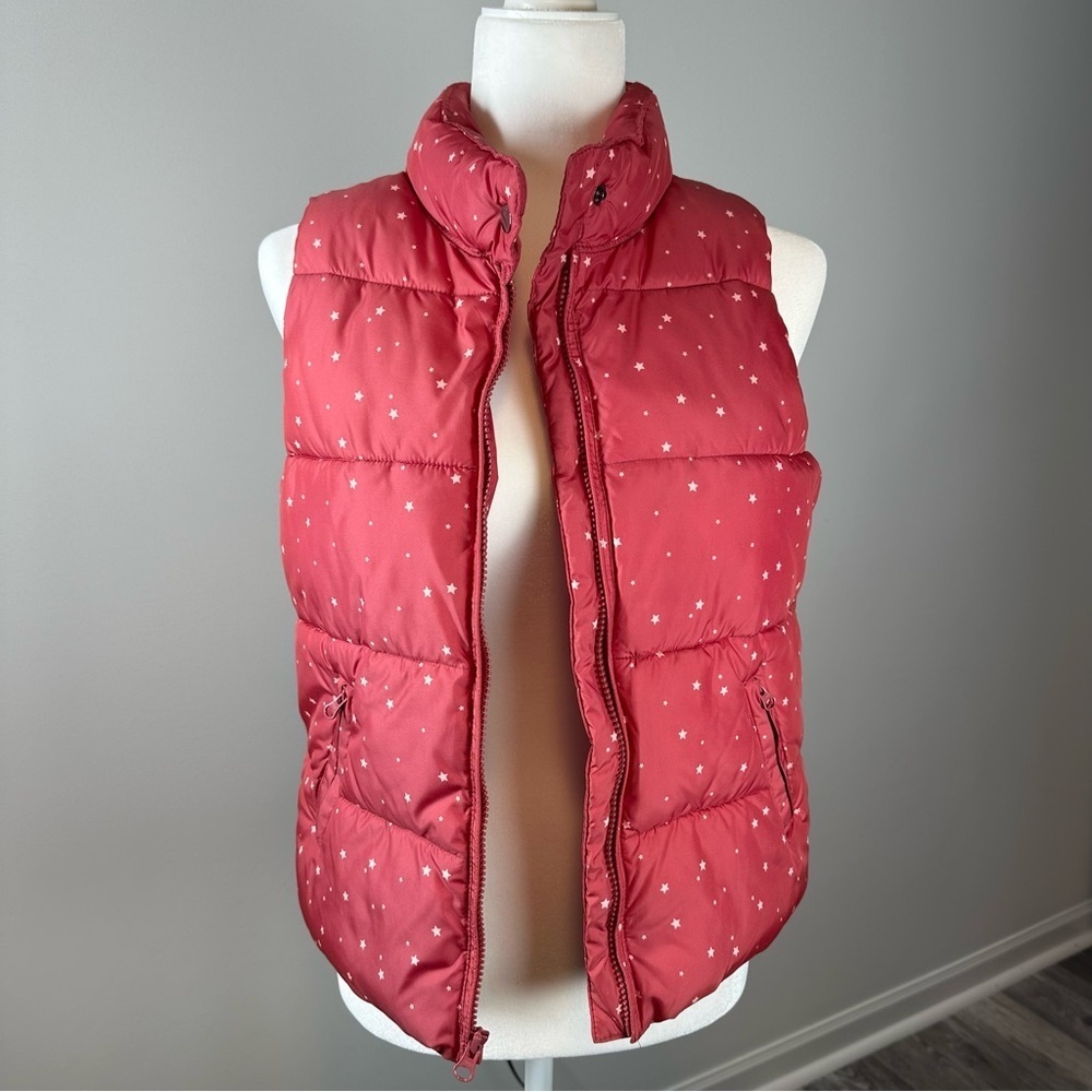 GapKids Red Star Print Puffer Vest XXL (14-16) Warm Winter Layer - Picture 2 of 12